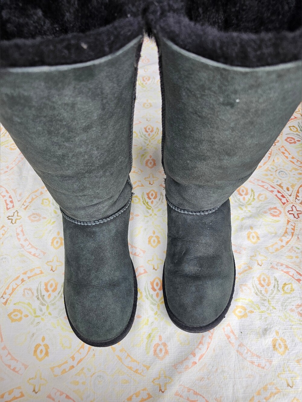 UGG Australia Bailey Bow Tall Boots Women's Size 8 Black Sheepskin Suede Winter